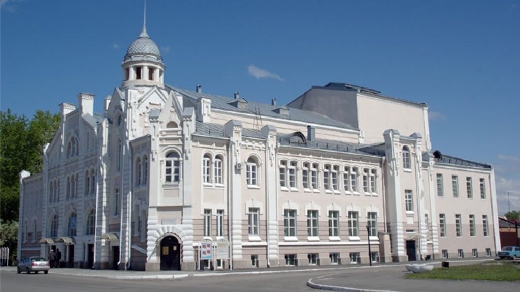     Старый центр. Драмтеатр..архив "БР"