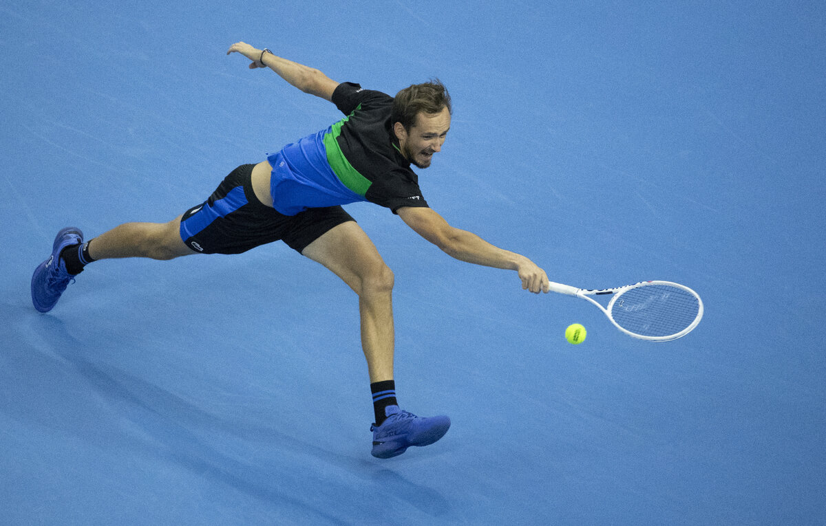    Даниил Медведев  EPA-EFE/ANDRES MARTINEZ CASARES