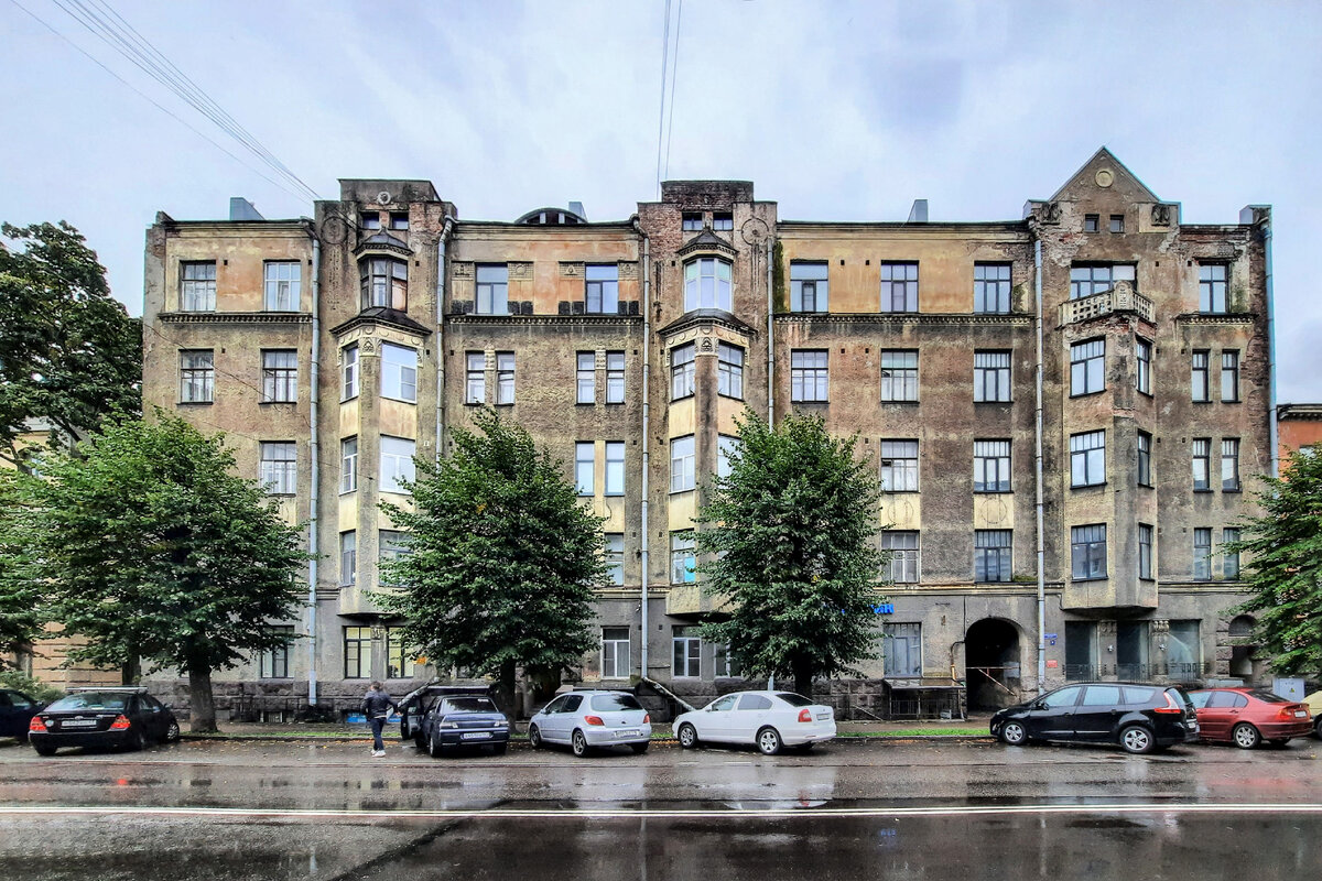 Выборг, Ленинградский проспект, 9, жилой дом компании "Альфа"