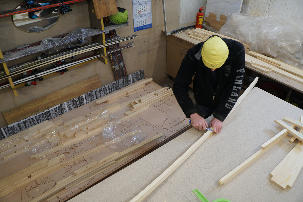 Пока подыскивали нормальное помещение, начали работы там, где была возможность