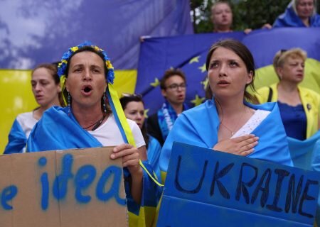    В странах ЕС, приютивших украинских беженцев происходит резкое сворачивание программ по их поддержке