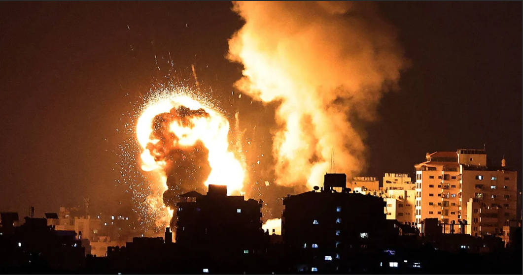 Светла израильская ночь