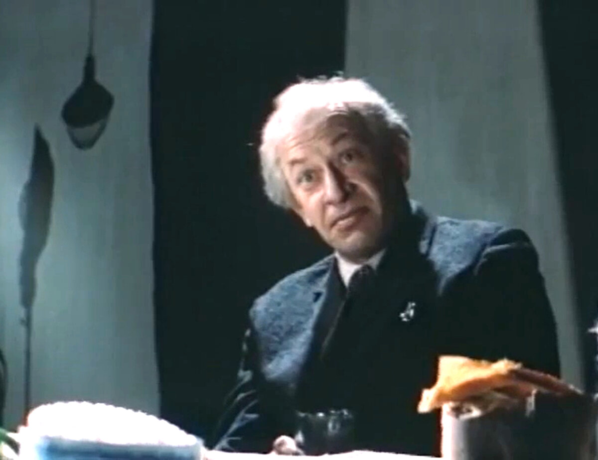 Кадр из кинофильма "Повесть о неизвестном актере", 1976 г., режиссер Александр Зархи, сценаристы Владимир Валуцкий, Александр Зархи, композитор Альфред Шнитке (скриншот)