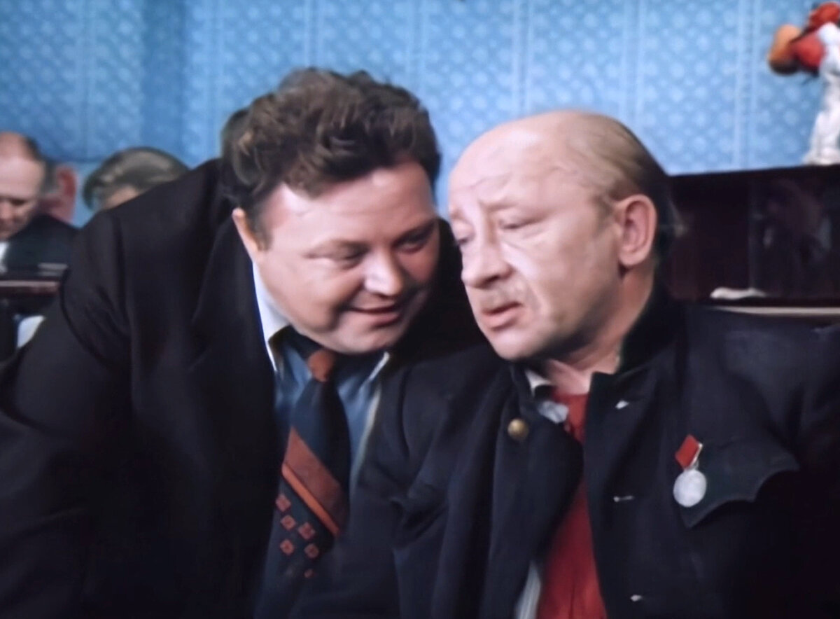 Кадр из кинофильма "Старый Новый год", 1980 г., режиссеры Олег Ефремов, Наум Ардашников, сценарист Михаил Рощин, композитор Сергей Никитин (скриншот)