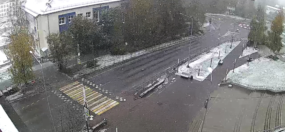    В Карелии выпал первый снег скриншот с камер видеонаблюдения «Ситилинк»