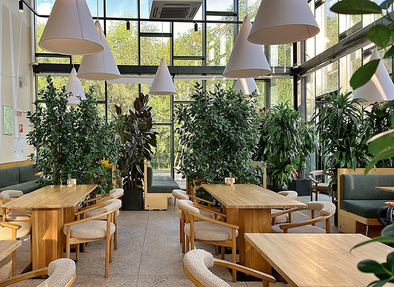 Зал в кафе "Яуза"