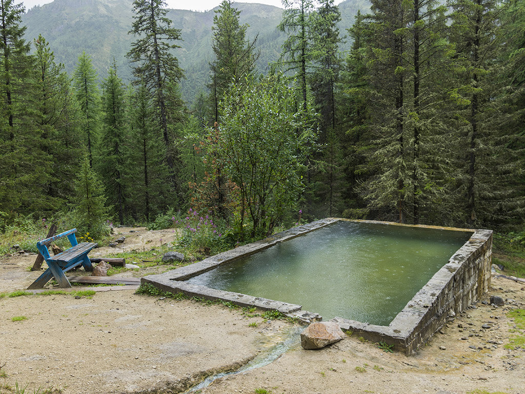 Радоновые озеро под водой