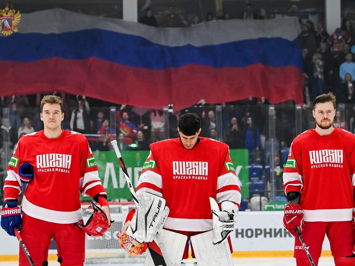    Хоккеисты сборной "Россия 25" перед матчем© пресс-служба ФХР