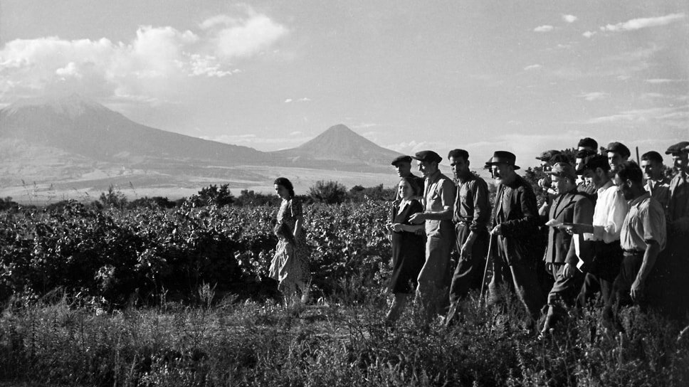 Фото: Зельма Георгий / Фотоархив журнала «Огонёк» / Коммерсантъ📷«Надо полагать, что среди армянских переселенцев были американские разведчики»
