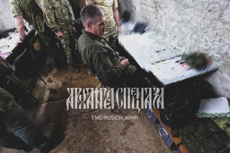 Наш Командующий, герой России, генерал - полковник Теплинский Михаил Юрьевич на рабочем месте / Архангел Спецназа