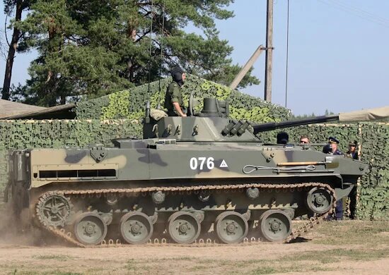 БМД-4М могут работать в наступлении и обороне на поле боя как с другими видами техники, так и самостоятельно. Изображение Министерство обороны РФ