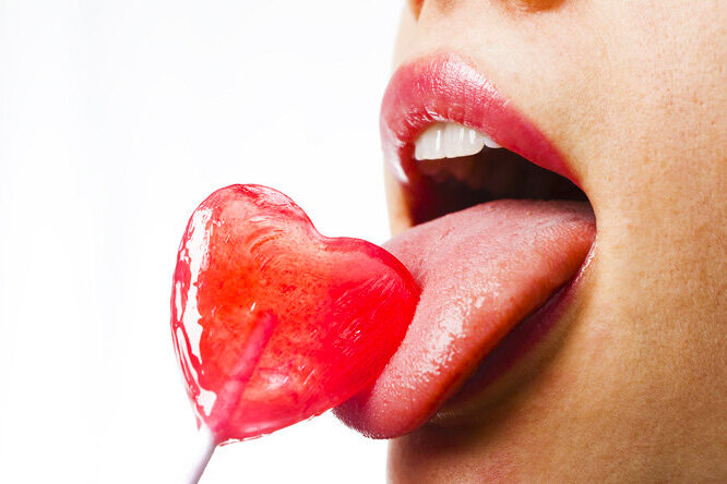 Даже во время орального секса можно заразиться венерическим заболеванием.