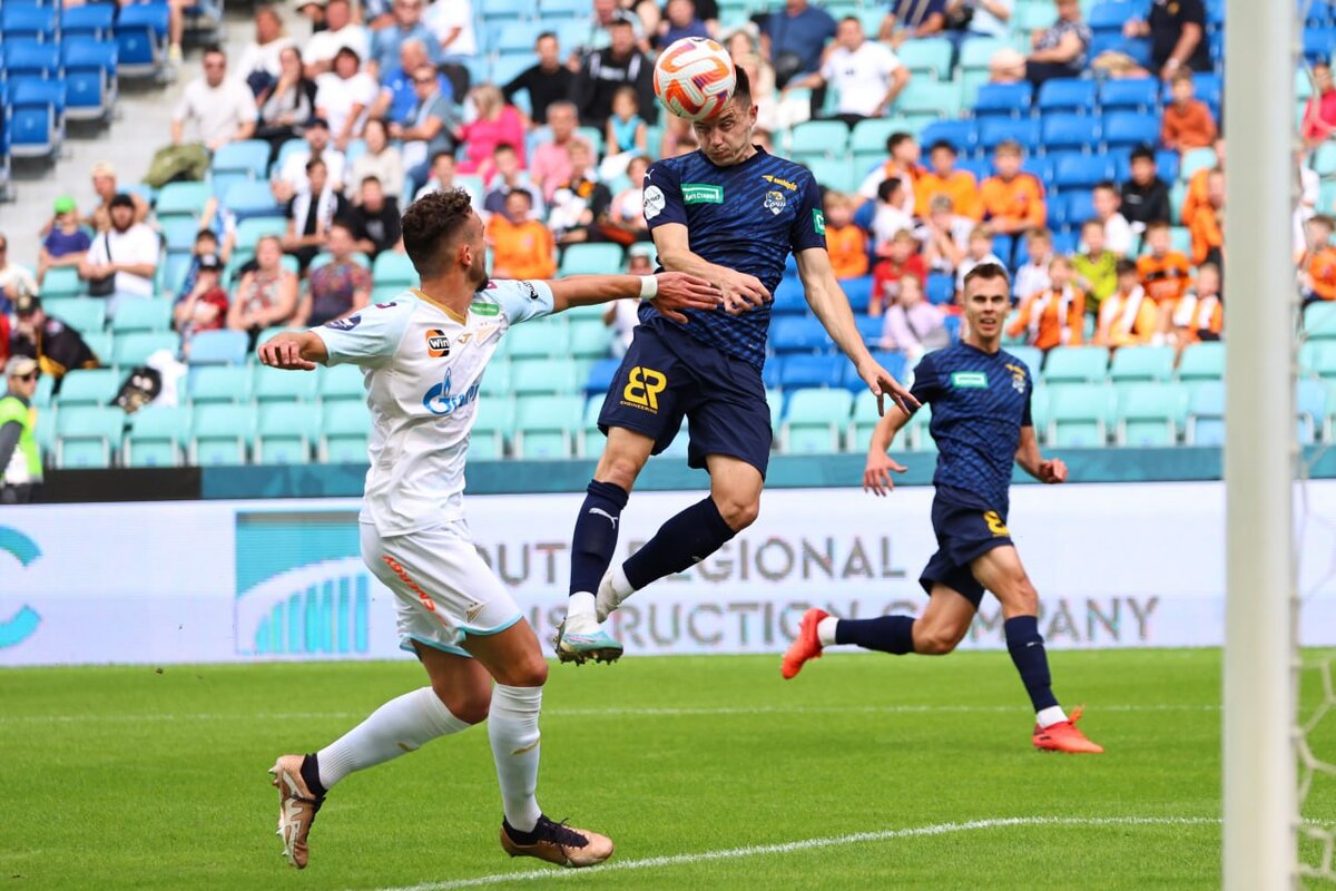    Главный тренер "Сочи" заявил, что команде пойдет на пользу пауза в сезоне. Фото: пресс-служба ФК "Сочи"