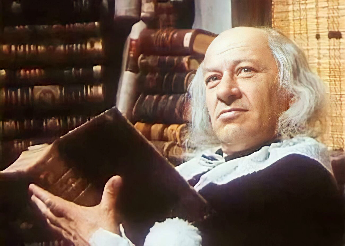 Про красную шапочку фильм 1977 звездочет. Звездочет евстигнеев. Про красную шапочку звездочет. Про красную шапочку фильм 1977 звездочет. Про красную шапочку фильм 1977 волки.