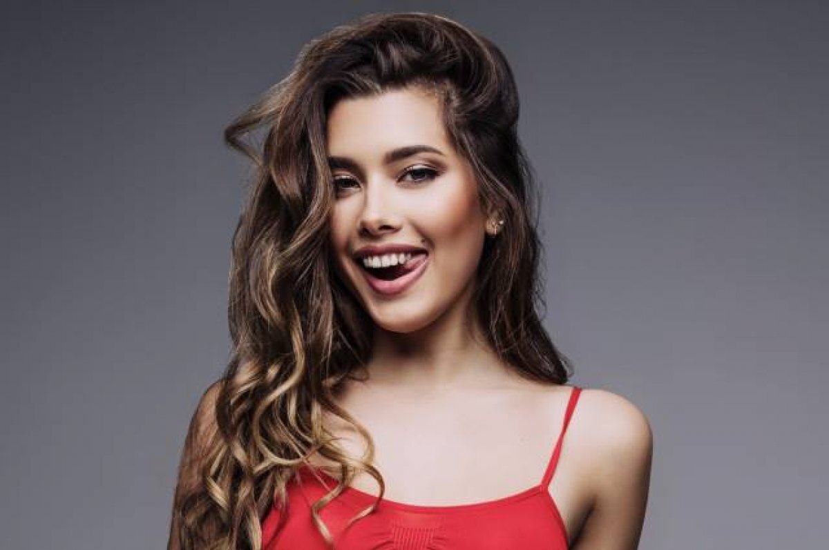    В Волгограде полковник не смог оспорить увольнение после скандала с певицей