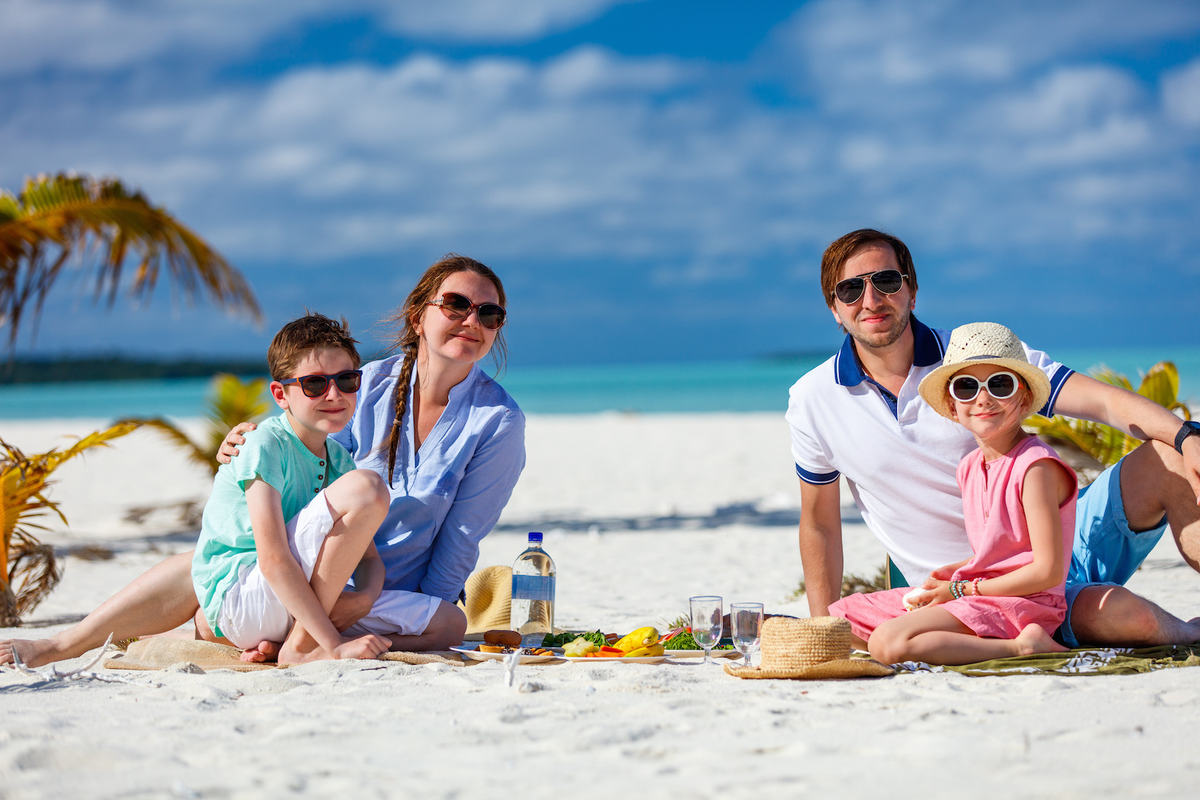Туры. Coral Travel Турция 2022. Корал Тревел туроператор. Турция Корал Тревел. Семья на отдыхе