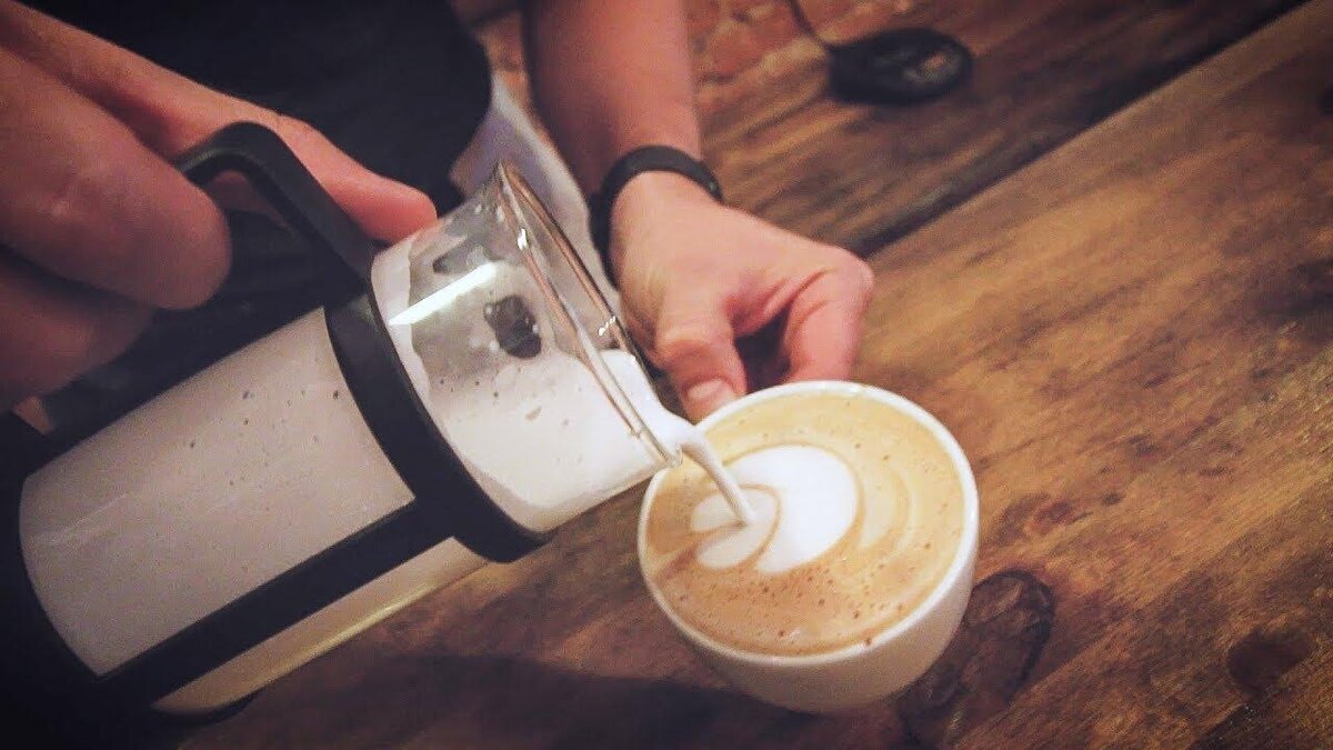 Вот такая текстура у вас должна получится, кто владеет латте-артом может попробовать что-то изобразить