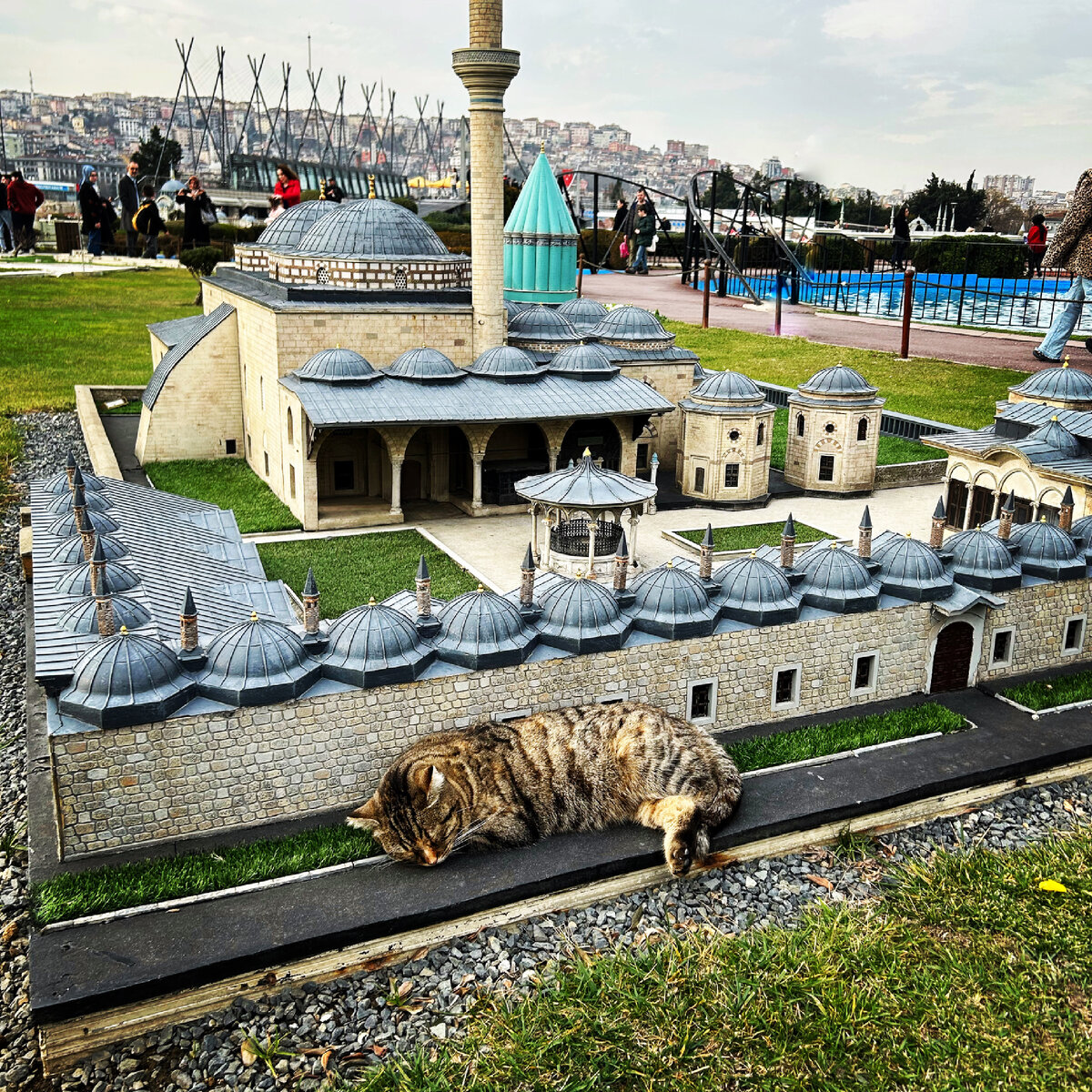 Миниатюрк