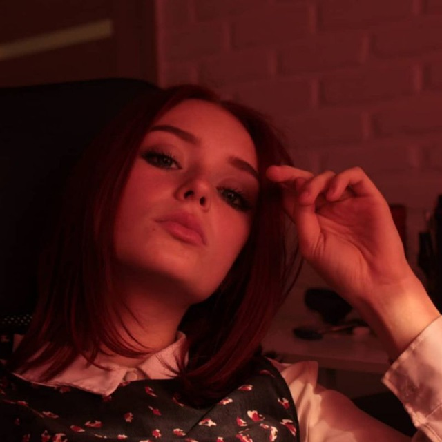 на фото дочь Максима Вишневского