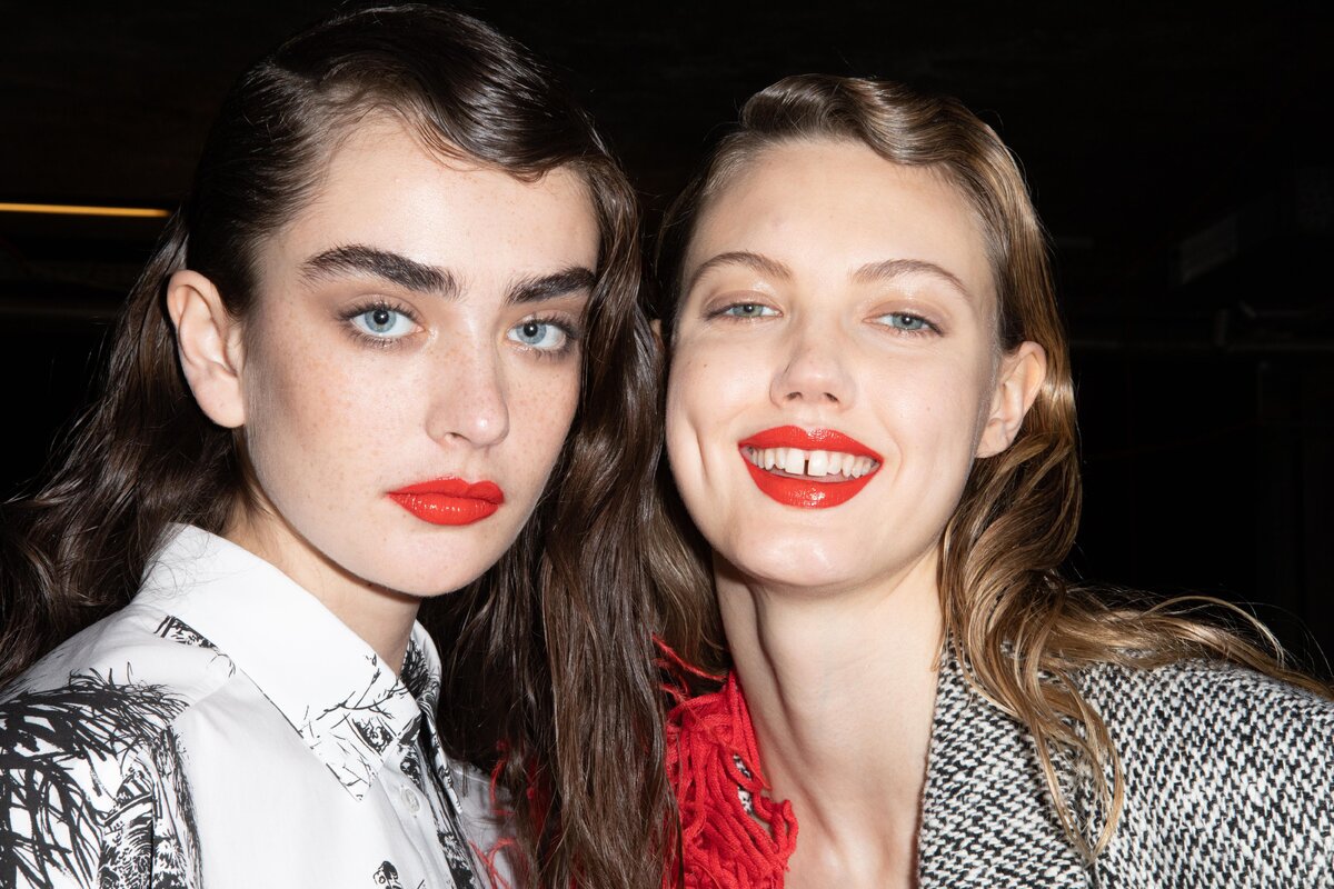    Алиша Несват и Линдси Виксон