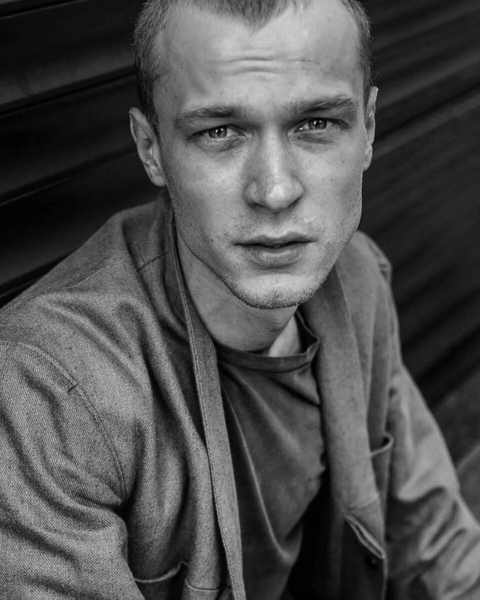 Юрий борисов биография и личная жизнь