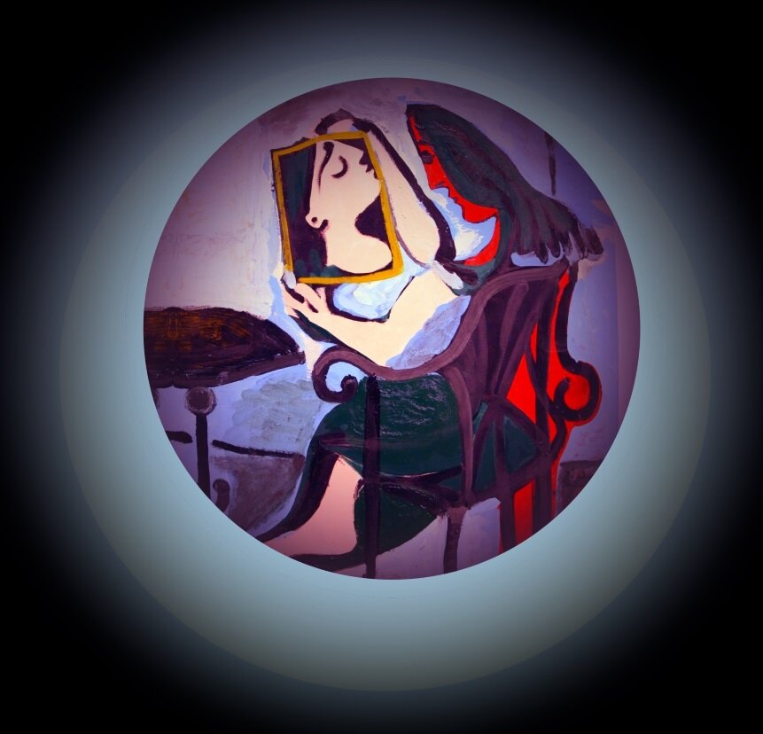 авторская фотоинсталляция - картина ПАбло Пикассо "Женщина с зеркалом и стихи