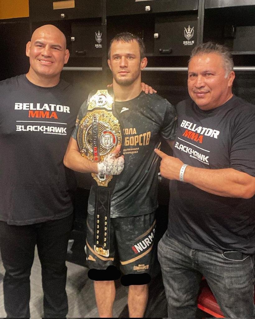     Кейн Веласкес, Усман Нурмагомедов и Хавьер Мендес