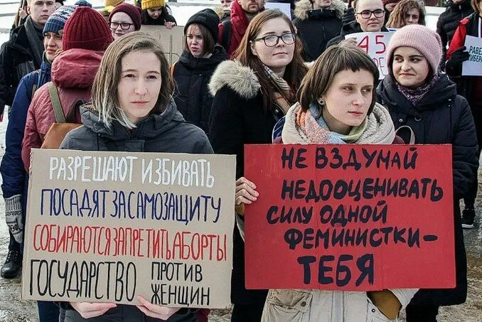  Знаете, вот есть такое явление как следование негативной пропаганде воспринимаемой за истину. Для начала сделаю небольшое отступление.-4