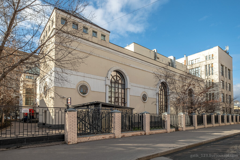 Большая Ордынка д.25.  Здание АТС. 