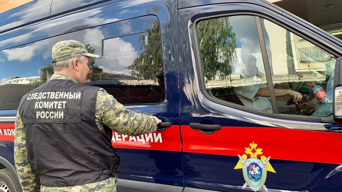     В Можге возбудили уголовное дело по факту гибели работника при погрузке древесины на грузовой автомобиль «Камаз».