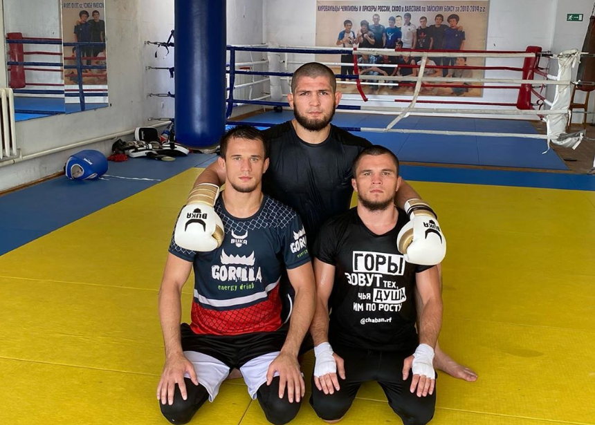    Хабиб и его двоюродные братья: Усман и Умар НурмагомедовыСоцсети