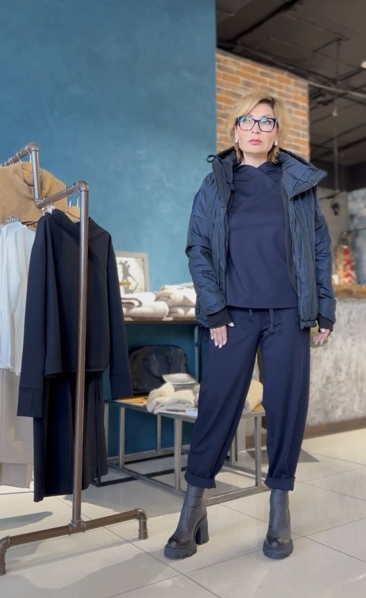 Модные комплекты одежды для женщин 45+. Подборка с брючным костюмом ...