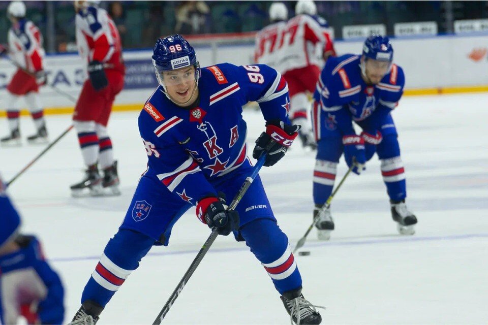    Кубок Первого канала-2023 по хоккею пройдет в Ледовом с 14 по 17 декабря. Олег ЗОЛОТО