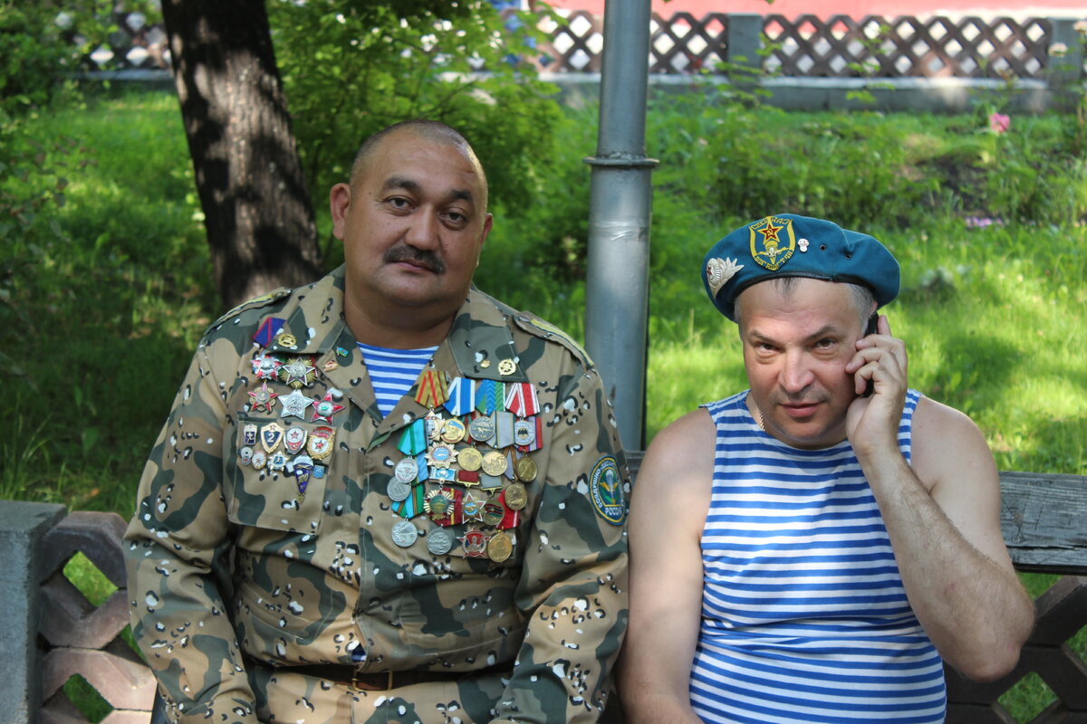 Авторское фото с Дня ВДВ 2 августа 2013 года...