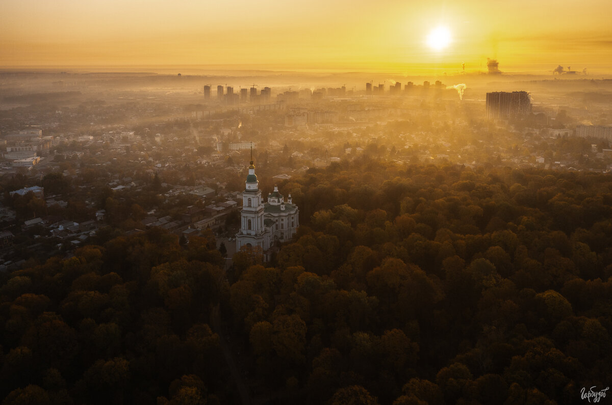 Храмы Тулы осенью