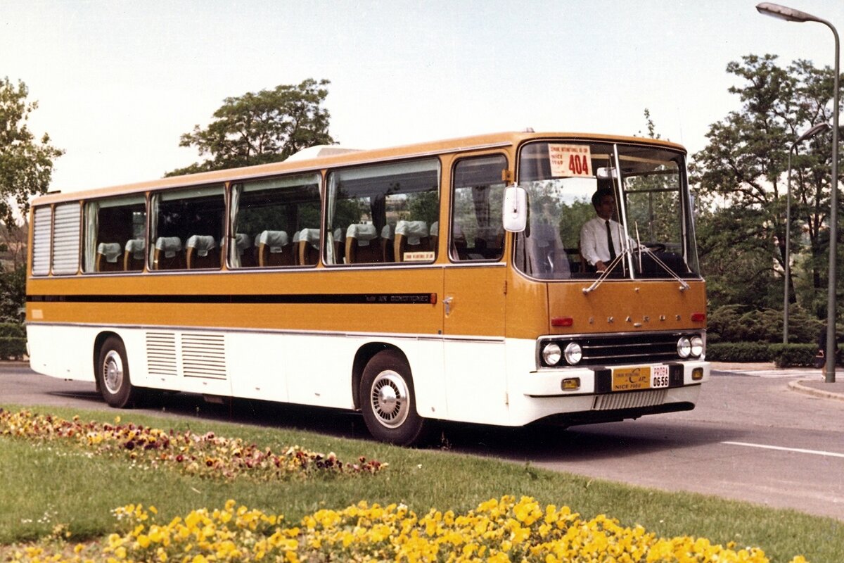 ▲ Ikarus 250.P7