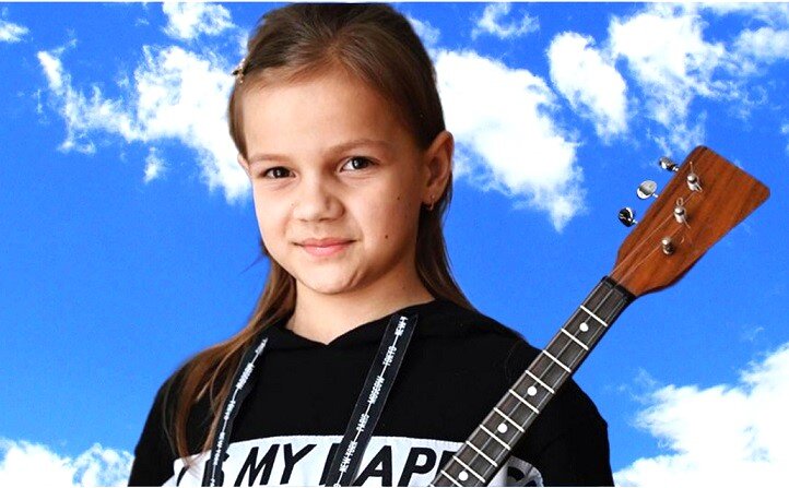 Анастасия Тюрина, балалайка