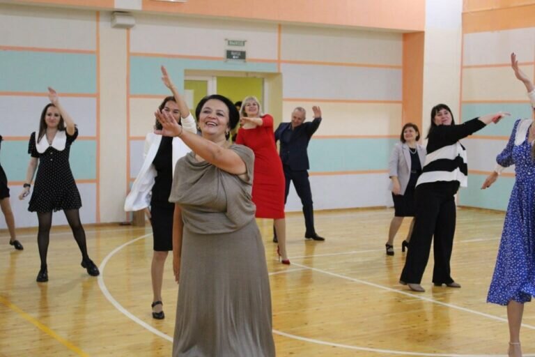    В День учителя школьники Оренбуржья попробовали себя в роли педагогов Белов Михаил Александрович