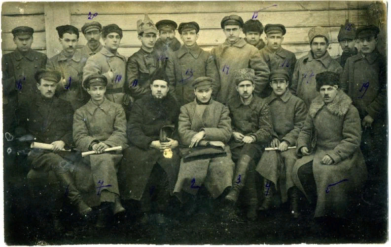 Фото начсостава Гомельского Губчека. 1921 год. В нижнем ряду 4-й справа замначальника Александр Ковалев