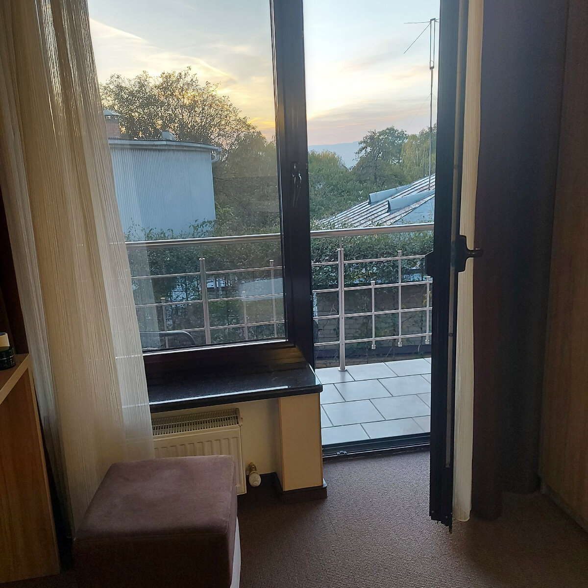 Это еще светло