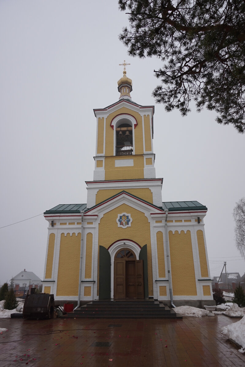Храм Николая Чудотворца в одном из сел Пермского  края. Фото автора 