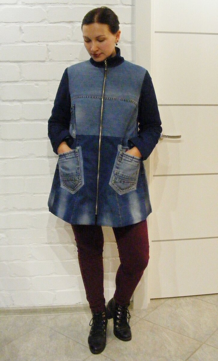 Куртка демисезон из старых джинсов. Сохранены линии кроя и карманы. Давняя работа автора.