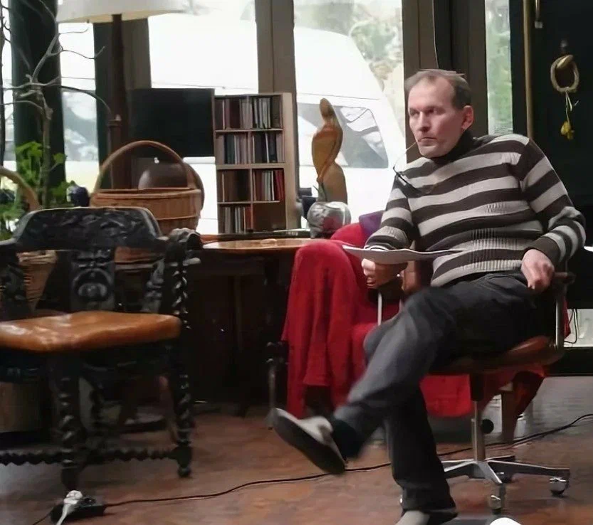 Федор добронравов фильмы 2020. Где жил добронравов. Дом федора добронравова в подмосковье фото. Фёдор добронравов вдв фото. Дача федора добронравова.