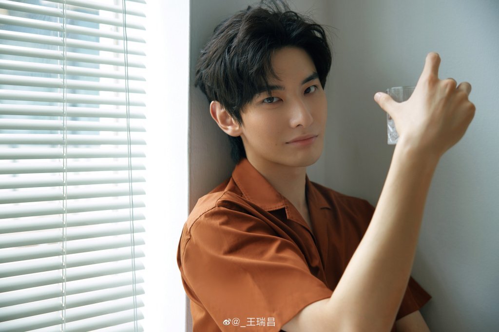 Джеки чан. Уинг. Когда родился чан. Kenn navarro. Ланг квонг.