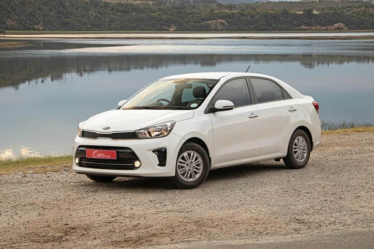 В Россию привезли удешевленный Kia Pegas на замену Kia Rio За 2023 год на российском рынке значительно уменьшилось количество доступных седанов, стоимостью менее 1,5 миллиона рублей.