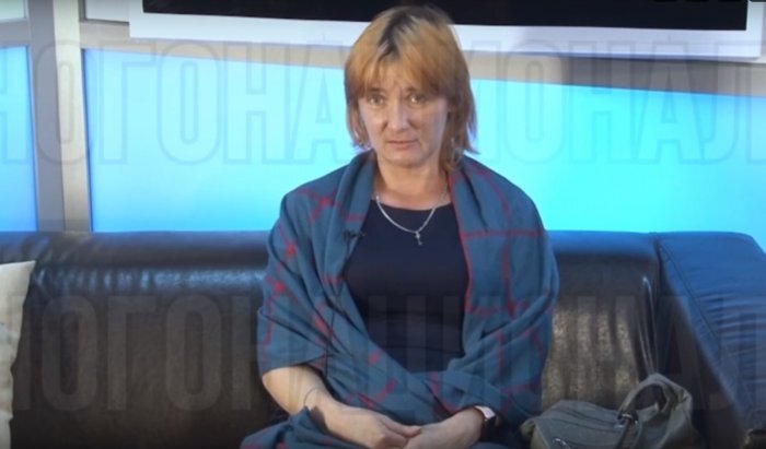 Мама пострадавшего школьника. Скриншот видеозаписи сетевого проекта Многонационал