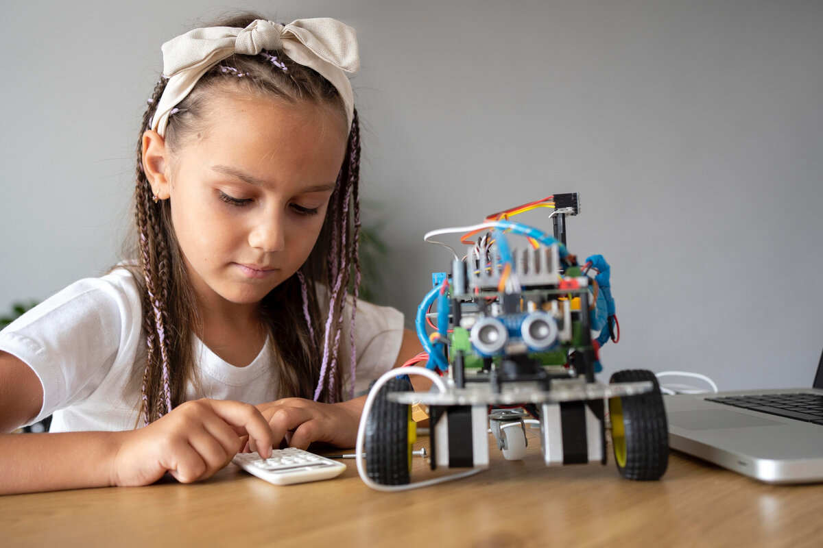 Моделирование для детей 12 лет. Юный робототехник. Алгоритмы и технологии в робототехнике. Юные робототехники