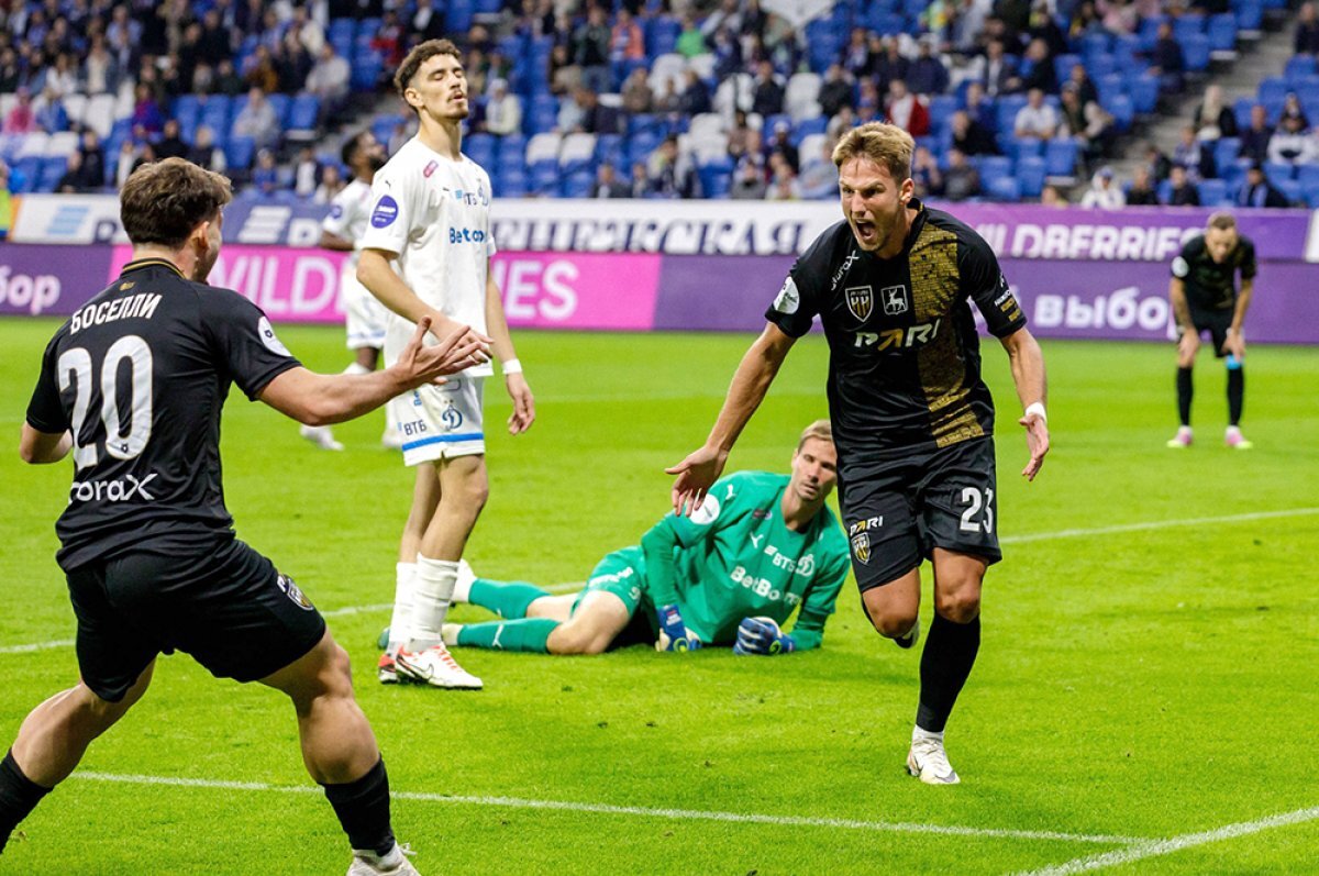    Новички «Пари НН» Хуан Боселли (20-й номер) и Николоз Кутателадзе (23-й) успели открыть счёт голам за команду.