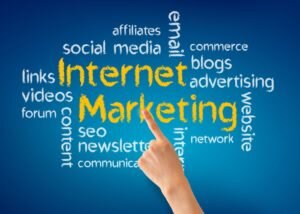 Интернет-маркетинг представляет собой продвижение услуг и товаров в онлайн-пространстве. Его главная задача – понять, что хочет потребитель, каким образом можно удовлетворить его потребности и как продать продукт с максимальной выгодой.