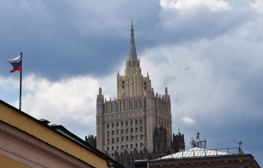    МИД РФ допустил сотрудничество с США и ЕС по конфликту Баку и Еревана